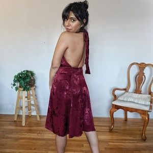 FOREVER 21 CONTEMPORARY WINE HALTER DRESS MEDIUM